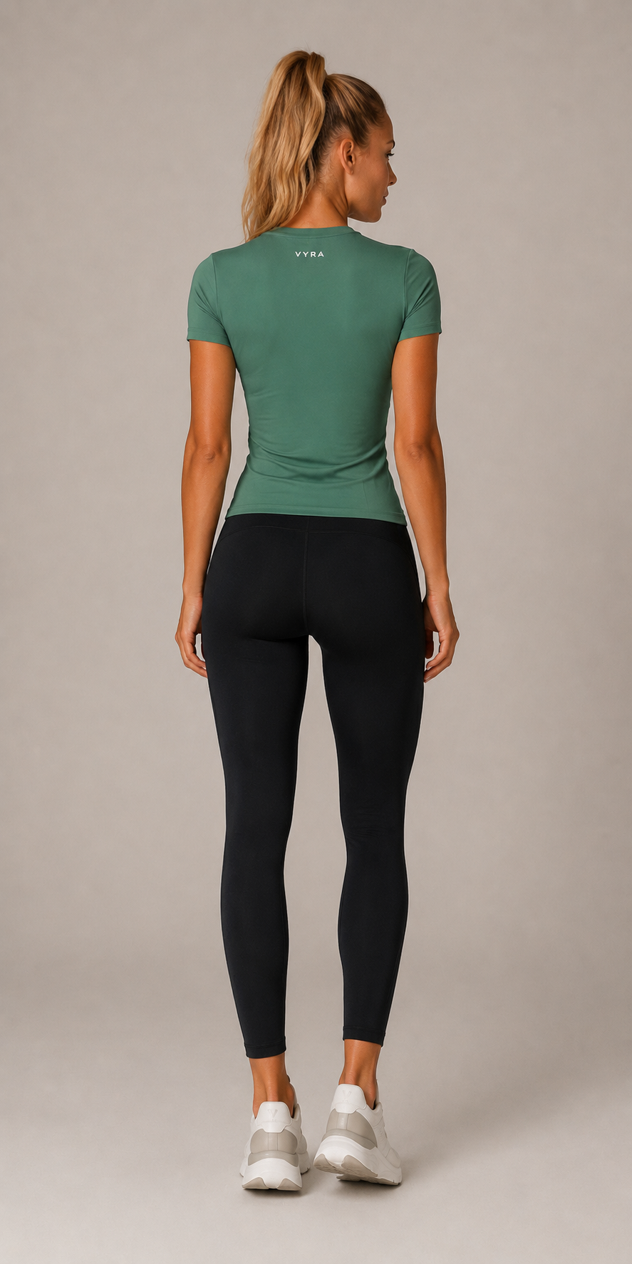 VYRA Basic Top