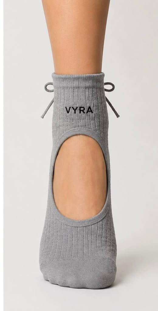 VYRA Grip Socks