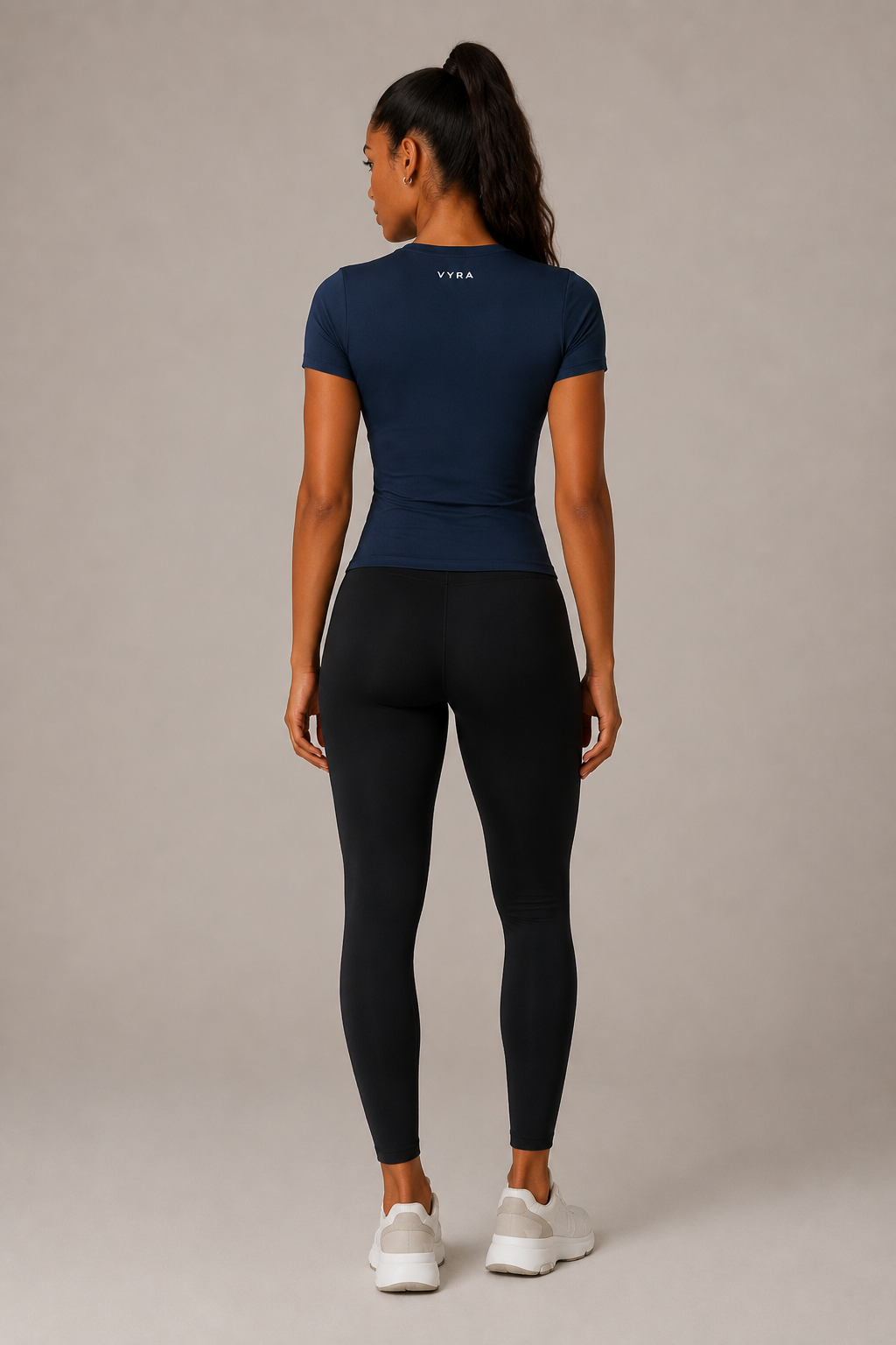 VYRA Basic Top