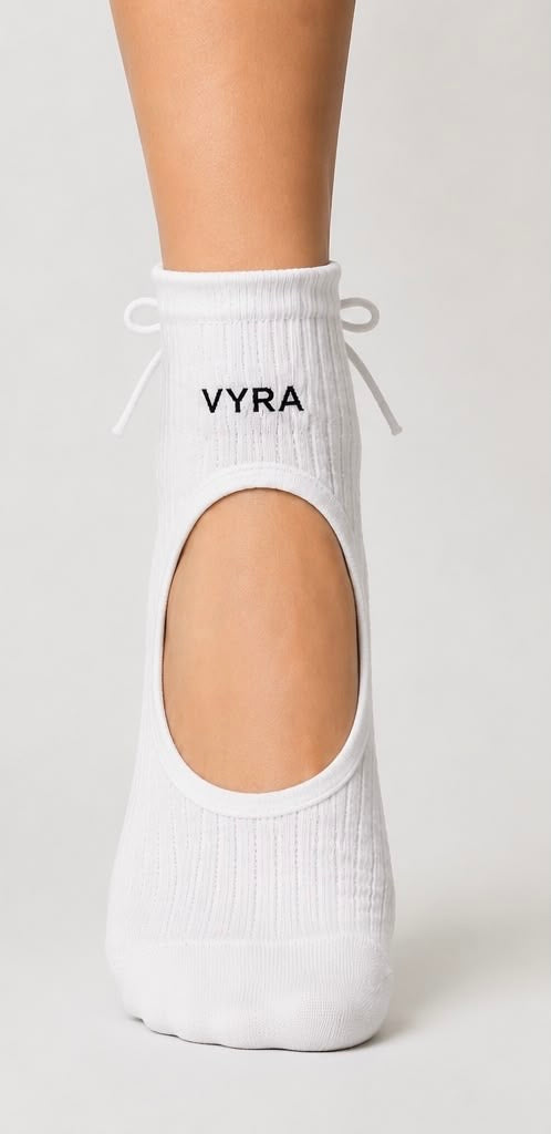 VYRA Grip Socks